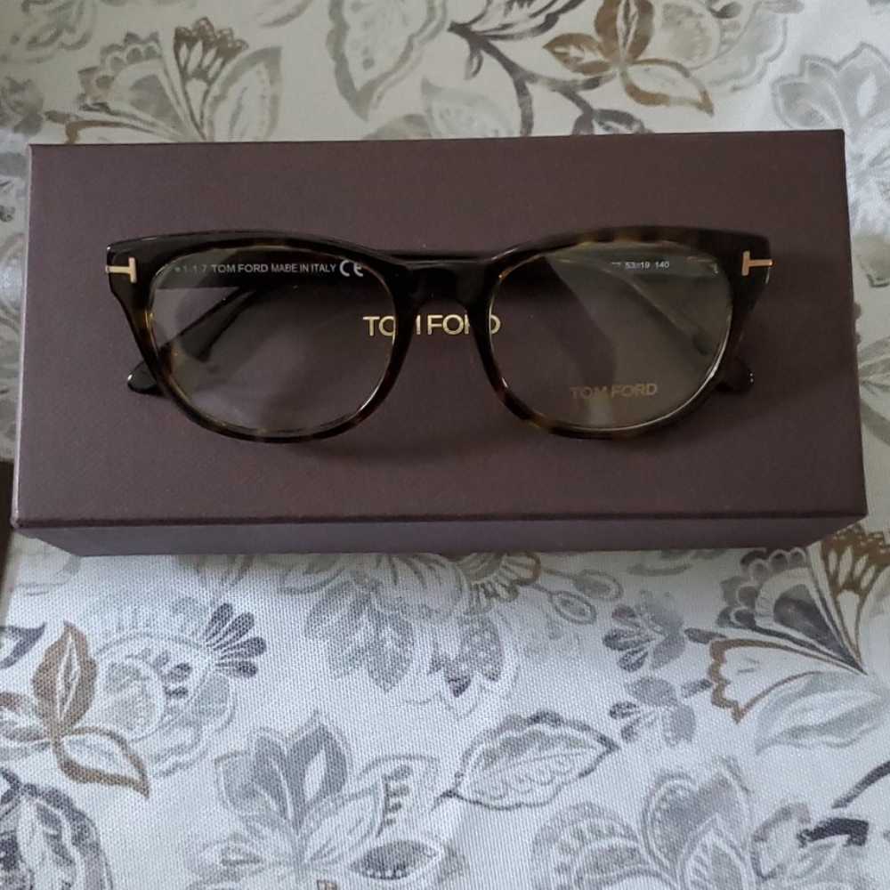 Authentic Tom ford - Picture 3 of 7